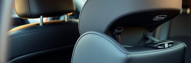 Fotelik samochodowy w wynajętym aucie – jak sprawdzić montaż, ISOFIX i zgodność z przepisami przewozu dzieci