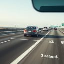 Jak zachować bezpieczny odstęp między pojazdami – zasada 3 sekund i minimalny dystans w metrach